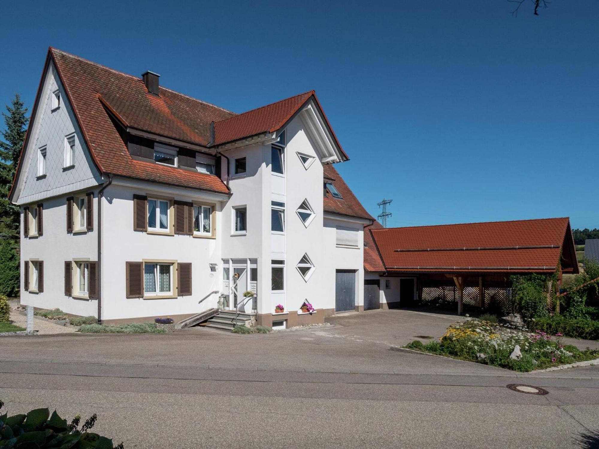 Cozy Apartment In Schwenningen With Garden Villingen-Schwenningen Exteriér fotografie